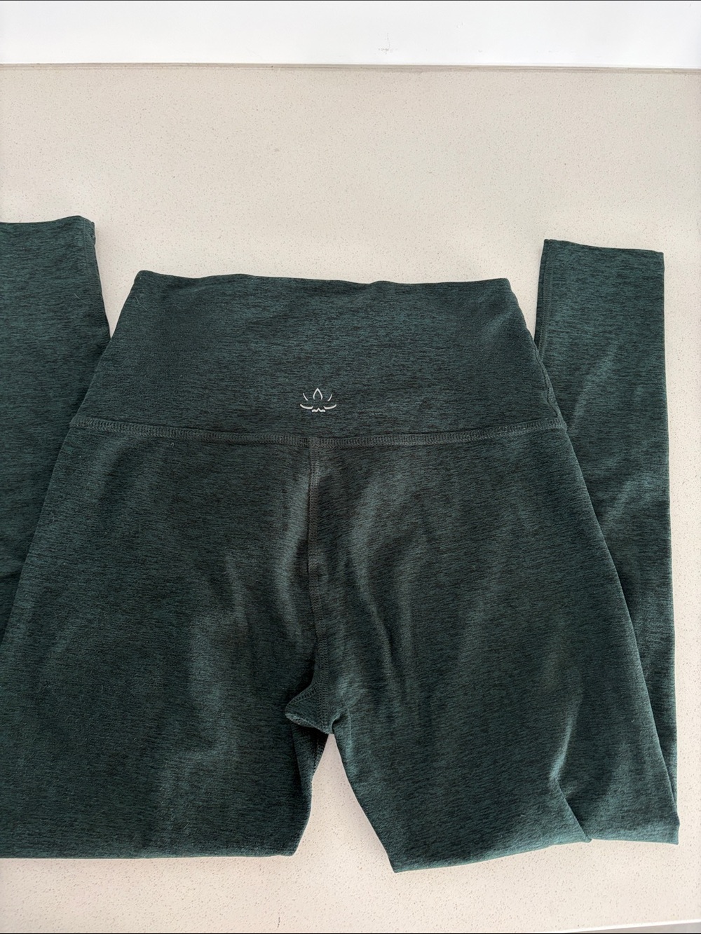 Beyond Yoga Leggings - size M